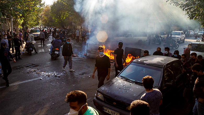 Iranians protests the death of 22-year-old Mahsa Amini (Photo: Associated Press)